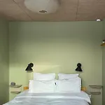 4 Bedroom Beautiful In Dom wakacyjny *