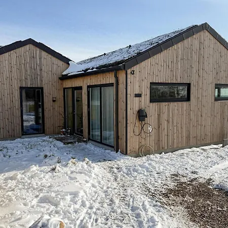 4 Bedroom Beautiful In 別荘 *