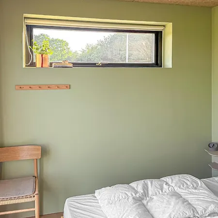 度假居 4 Bedroom Beautiful In 哈泽斯莱乌