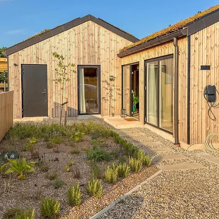 4 Bedroom Beautiful In
