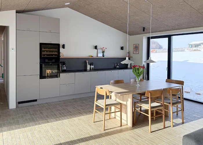 4 Bedroom Beautiful In 別荘