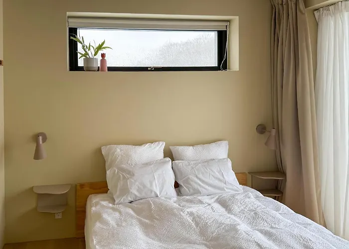 4 Bedroom Beautiful In Nyaraló