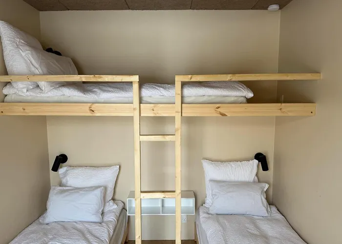 別荘 4 Bedroom Beautiful In